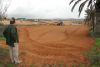 Antigua-El concejal observa los trabajos que realiza el Tractor Agricola Municipal en nuna gavia en Las Pocetas