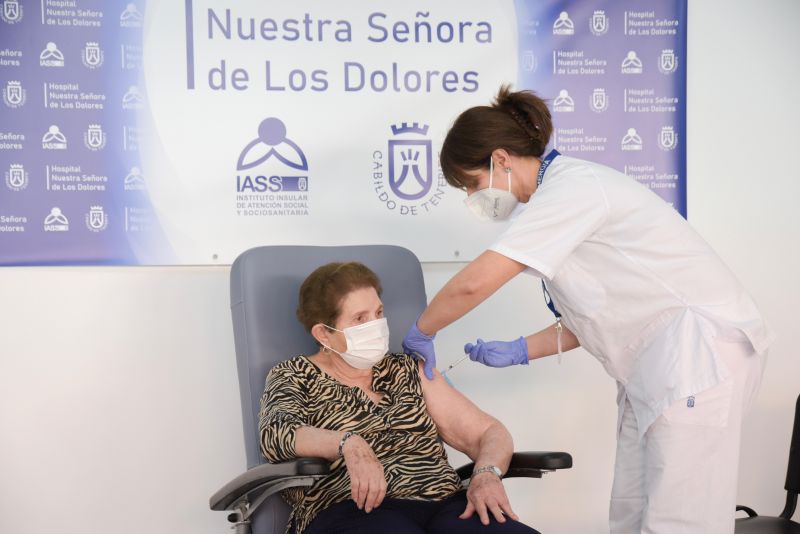Primera vacunacion en Tenerife